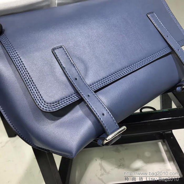 LOEWE羅意威 專櫃同步 Military Messenger 經典百搭信使包 男女同款 0169  jdl1080